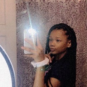 Meet your Posher, Lillian